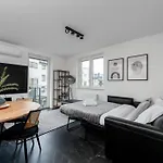 Apartments Deluxe Cannes 51
